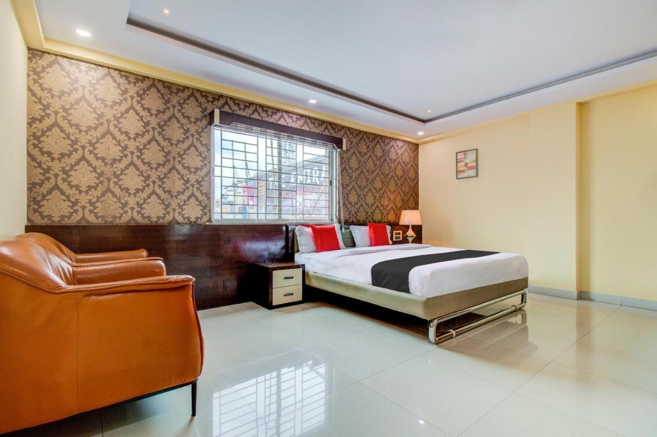 Capital O 5381 The Emirates Hotel Bangalore Exterior photo